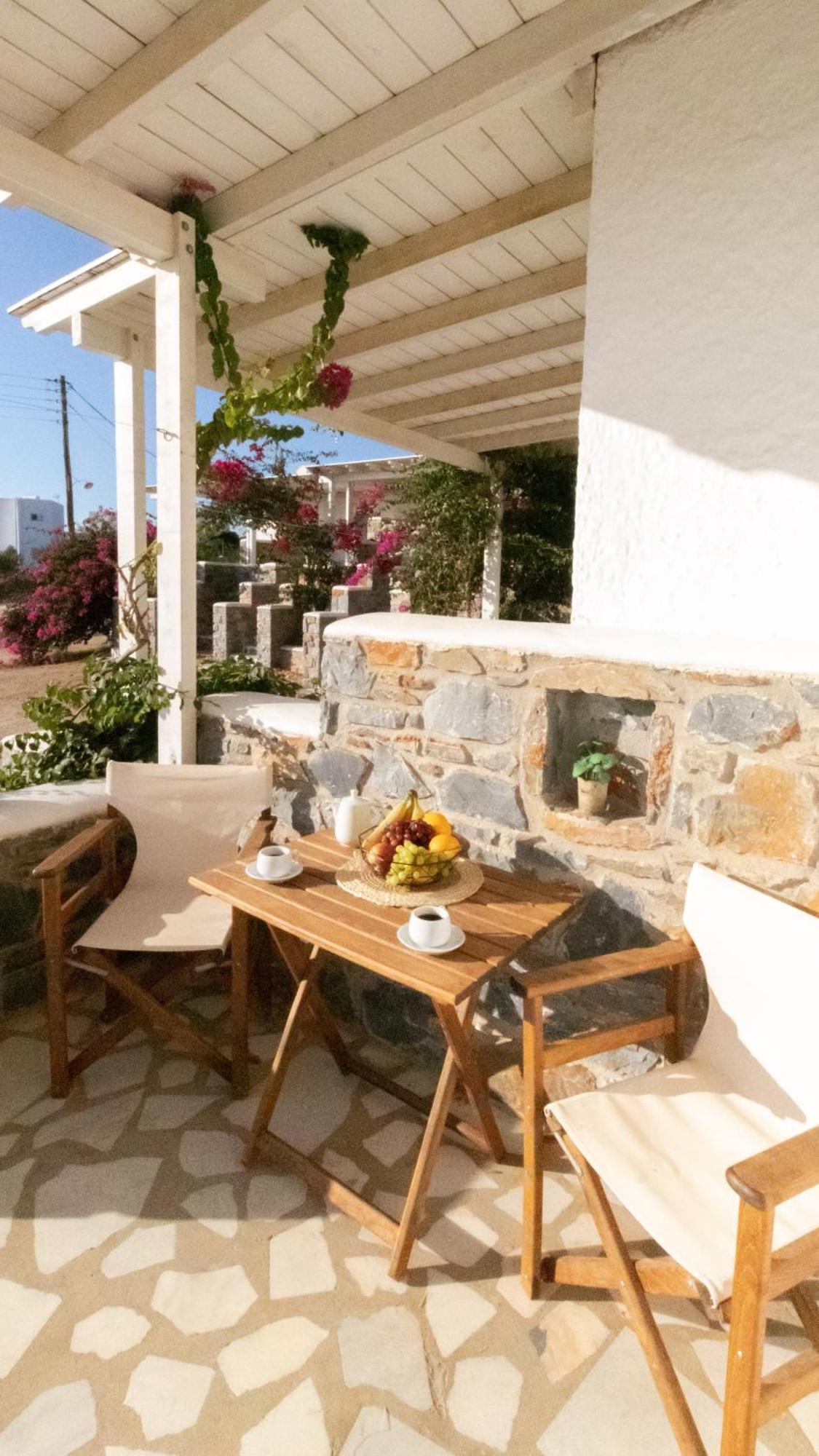 Sunny Studios Naxos Aliko Beach Bagian luar foto