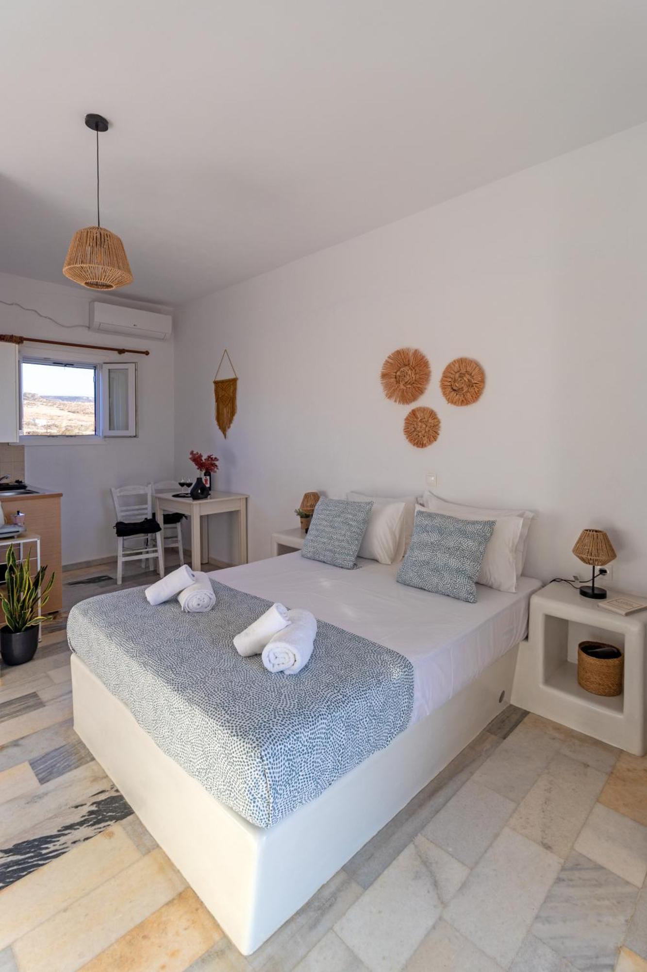 Sunny Studios Naxos Aliko Beach Bagian luar foto