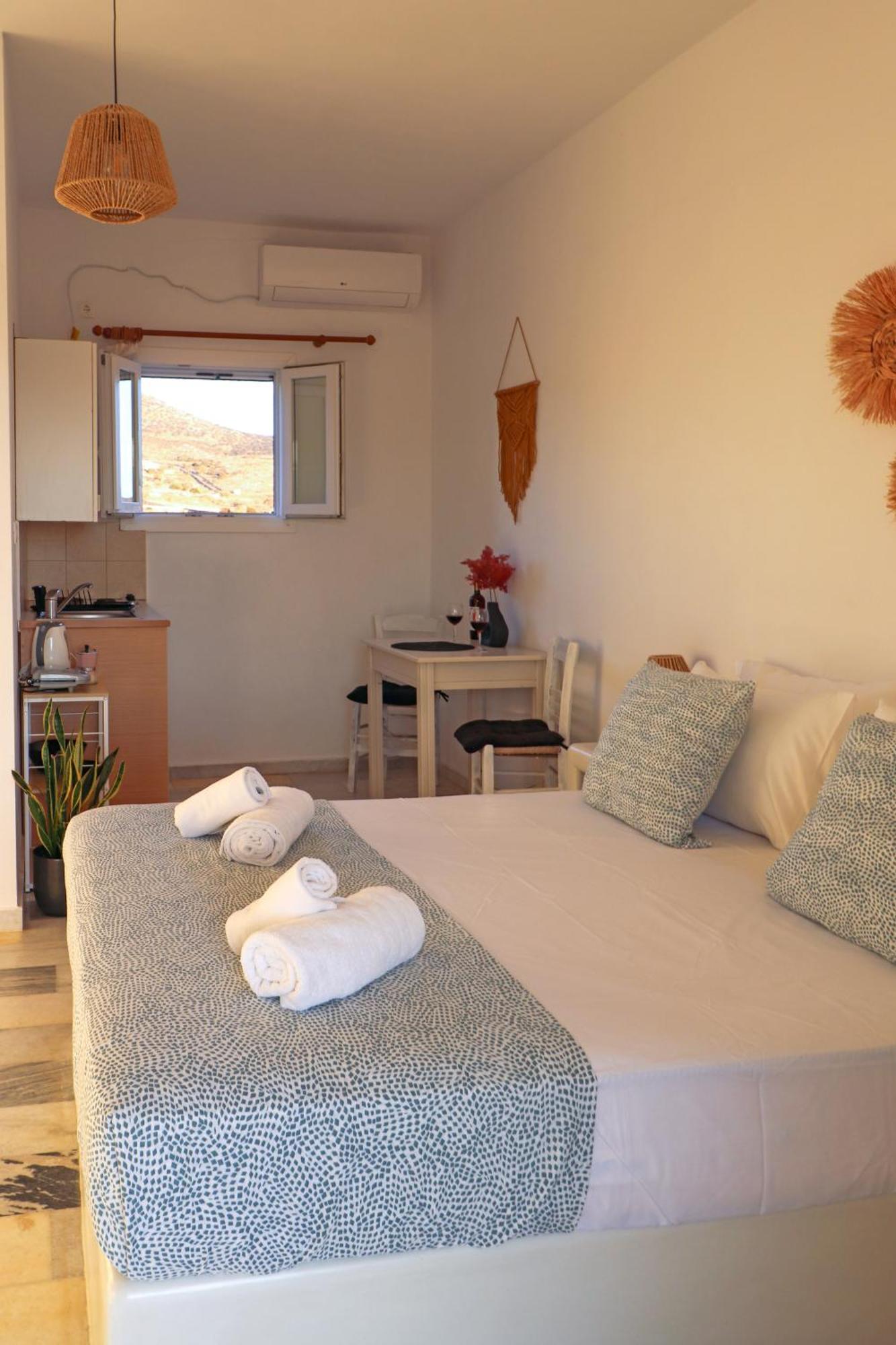 Sunny Studios Naxos Aliko Beach Bagian luar foto
