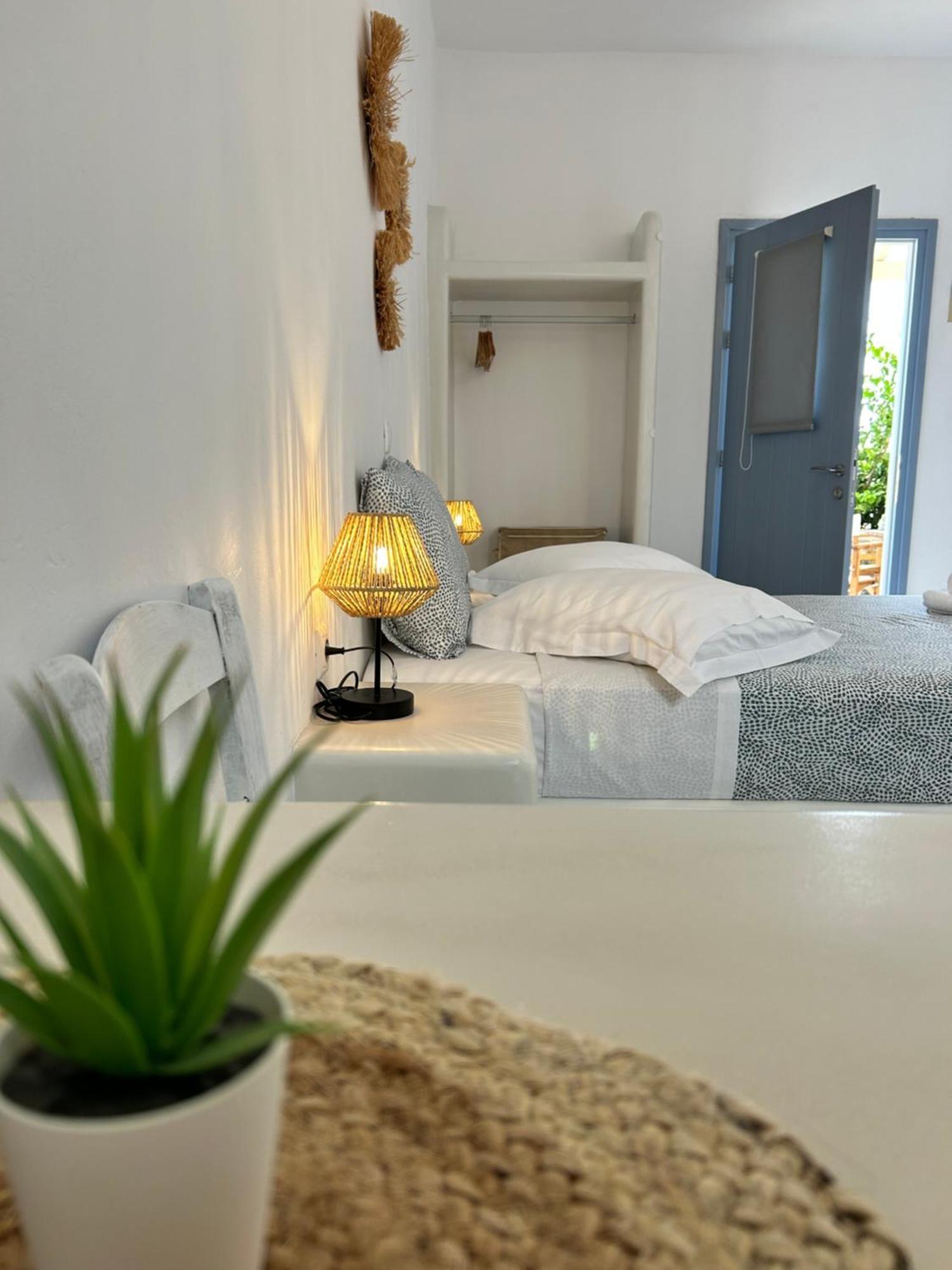 Sunny Studios Naxos Aliko Beach Bagian luar foto